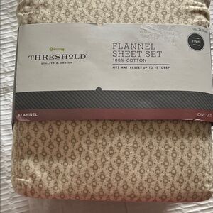 Threshold Flannel Sheet Set - Tan Pattern